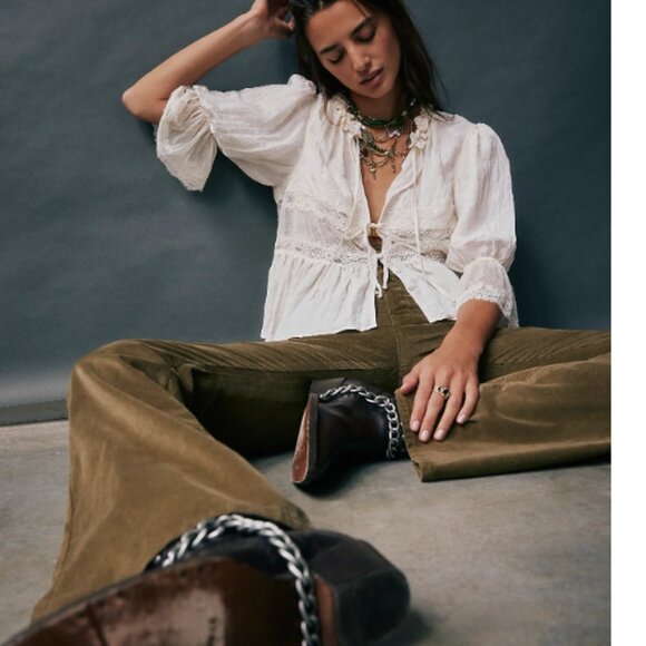 new Free People Jayde Flare Jeans in Fir green 252 - Picture 3 of 6